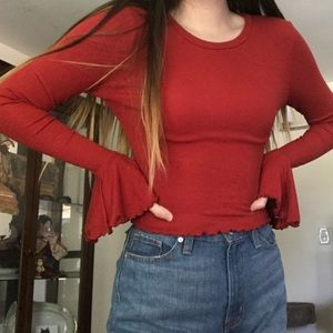 UBRAN OUTFITTERS Cropped Long-Sleeved Top